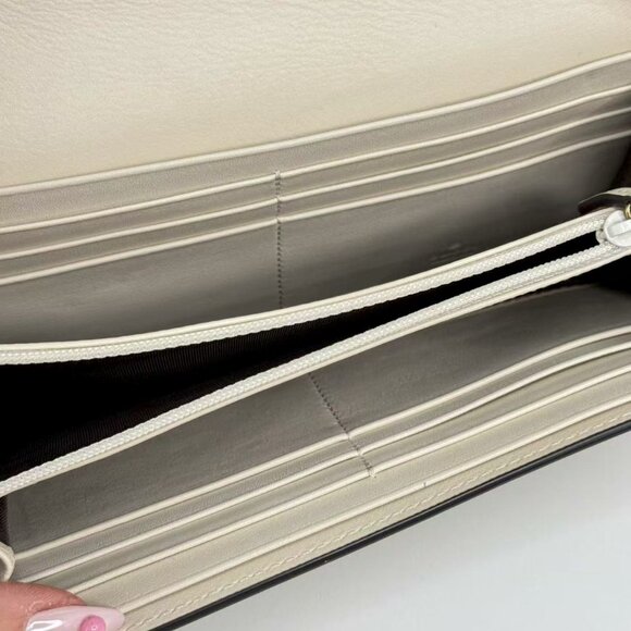 Gucci GG Logo Supreme Padlock Shoulder Bag White & Beige with Gold Hardware - Picture 8 of 8